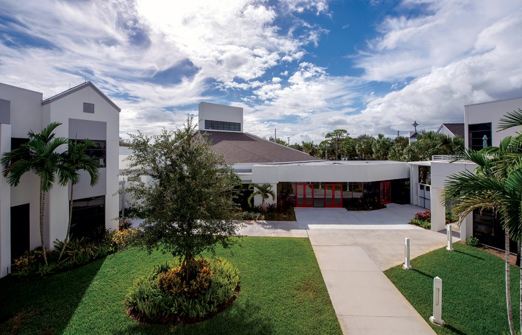 SE View Courtyard Web