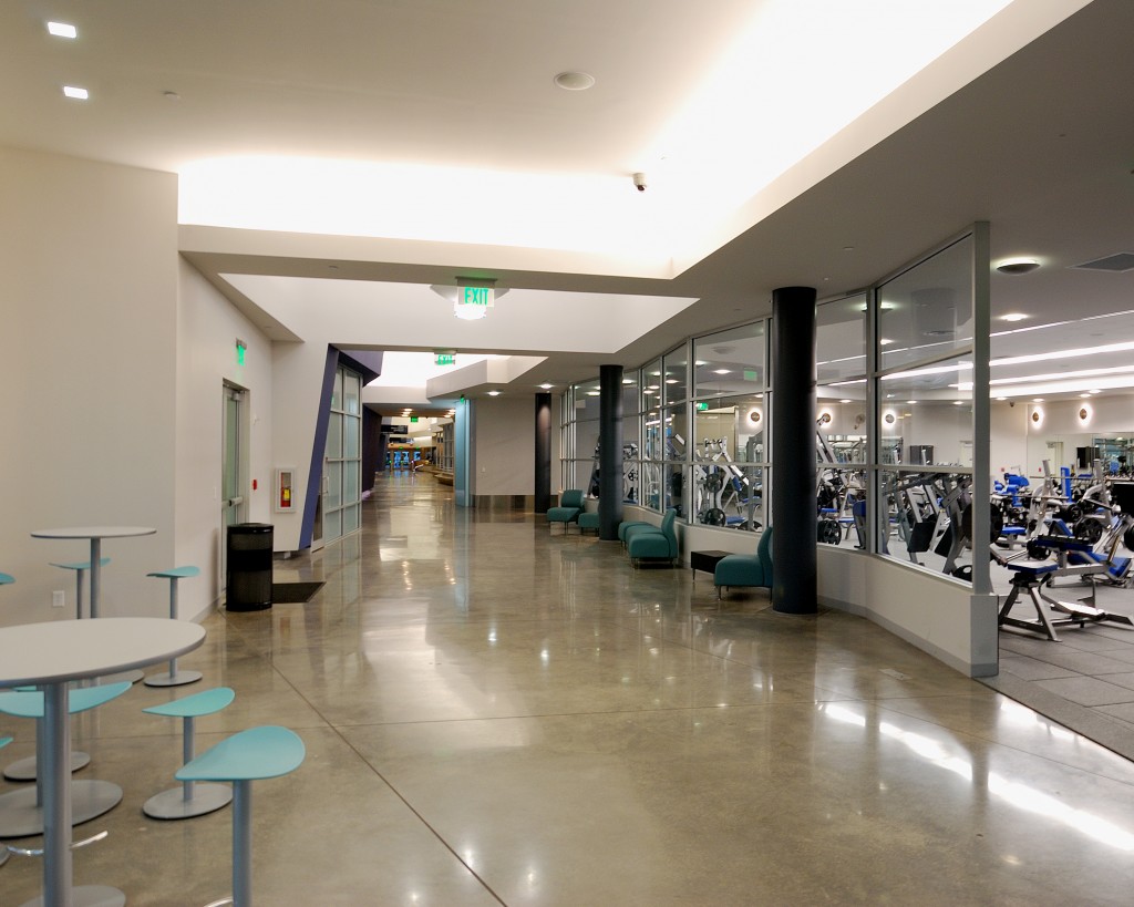 pool to lobby