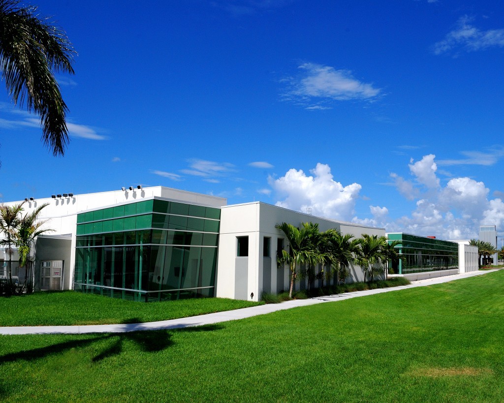 FAU FITNESS AND RECREATION CENTER