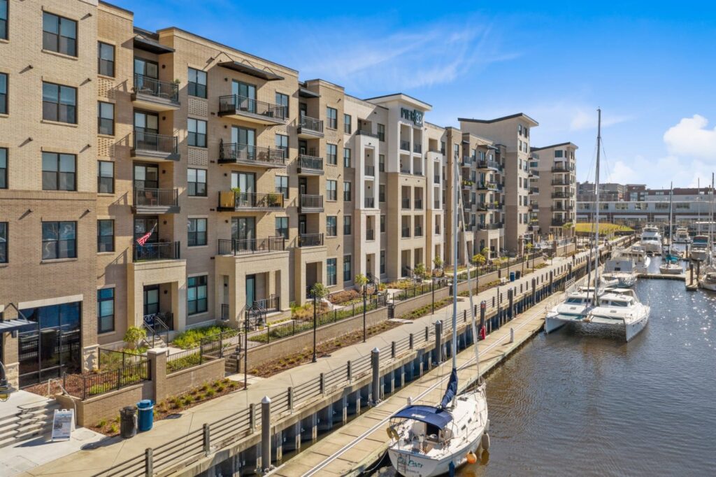 pier 33 side view aerial 6 (1)